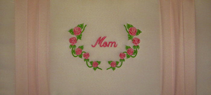 Mom_Roses_w_Wreath_Pink